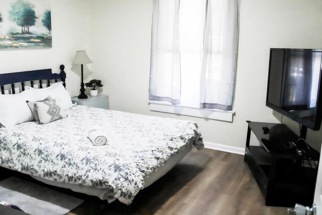Cozy City Retreat Near Downtown Indianapolis- Private Bedroom Ngoại thất bức ảnh